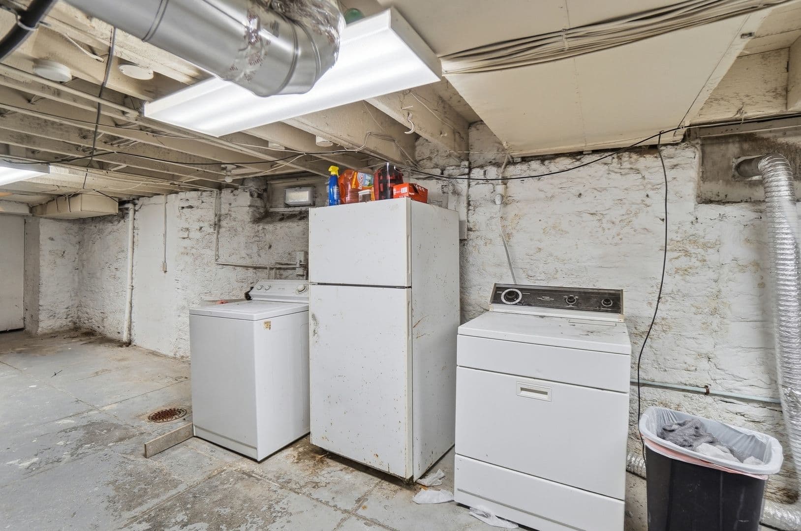 Cincinnati House: 2238 Flora St.