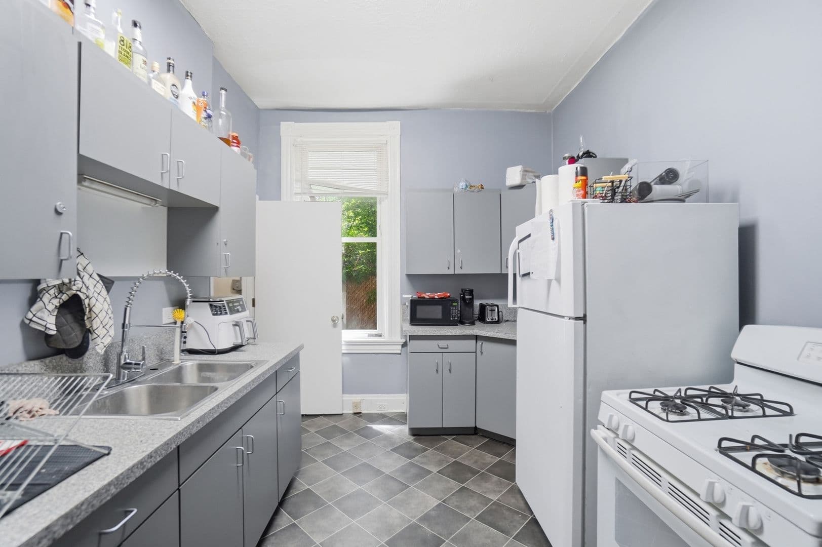 Cincinnati House: 2238 Flora St.