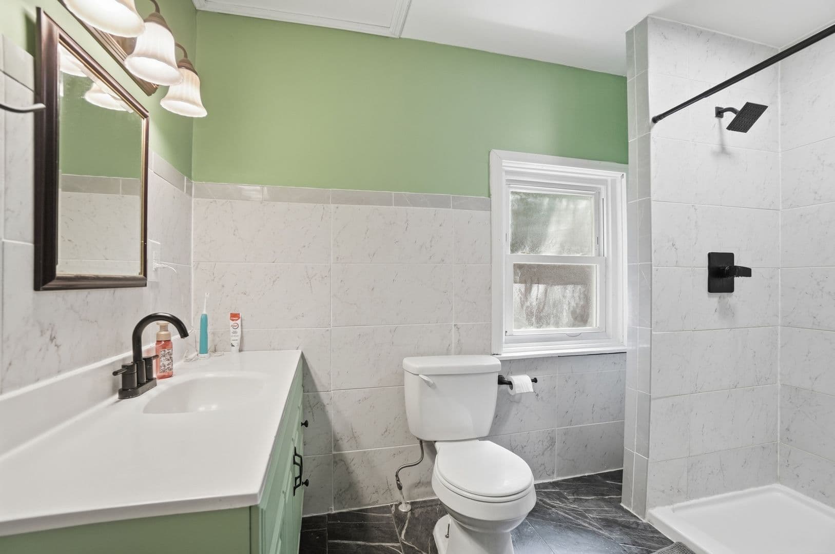 Cincinnati House: 2238 Flora St.