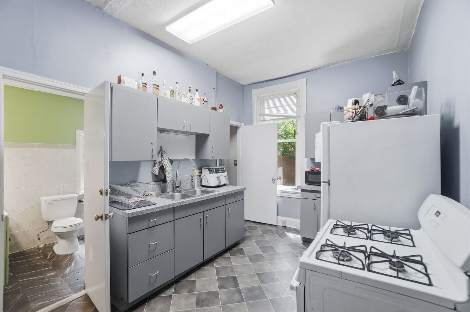 Cincinnati House: 2238 Flora St.