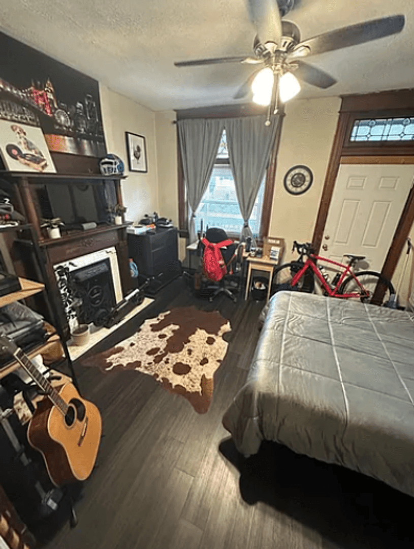 Cincinnati House: 2345 Victor St.