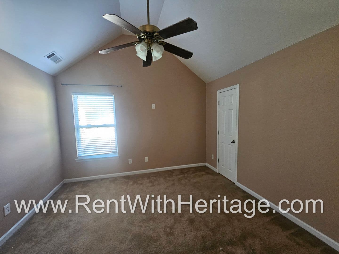 Newnan House: 61 Briandwood Dr.