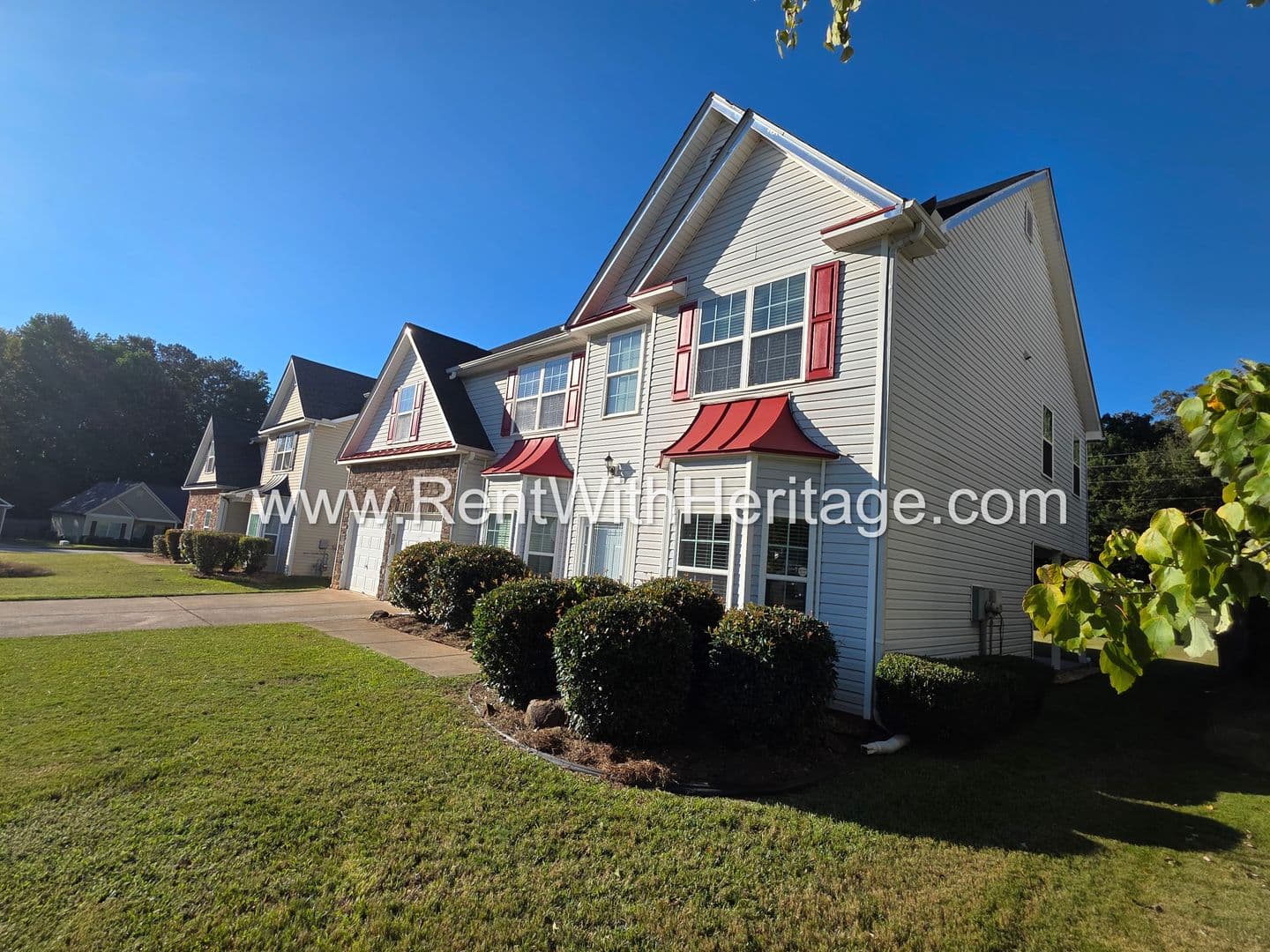 Villa Rica House: 202 Summergate Ln.