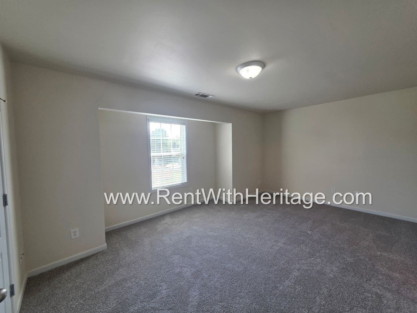 Villa Rica House: 202 Summergate Ln.