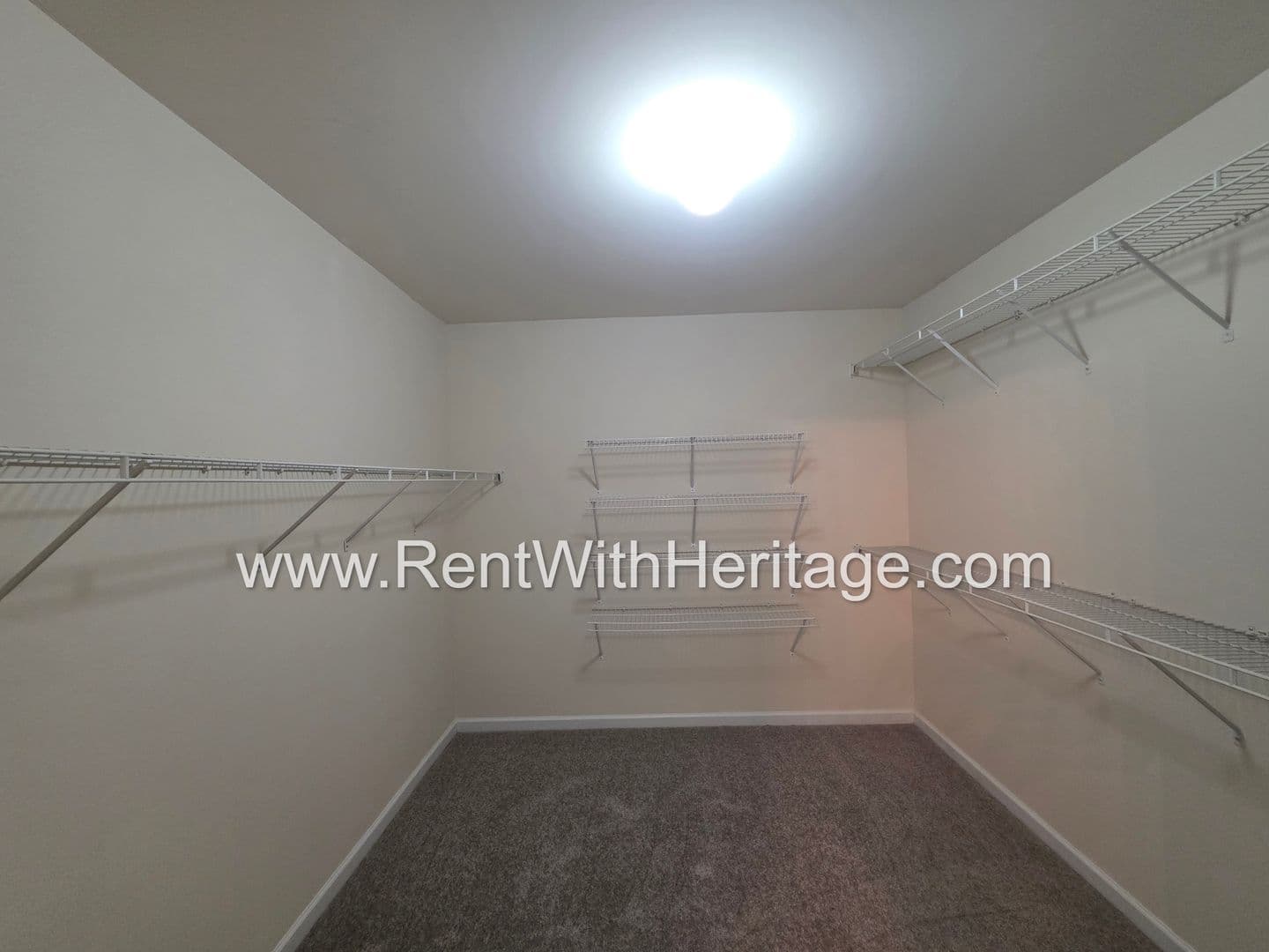 Villa Rica House: 202 Summergate Ln.