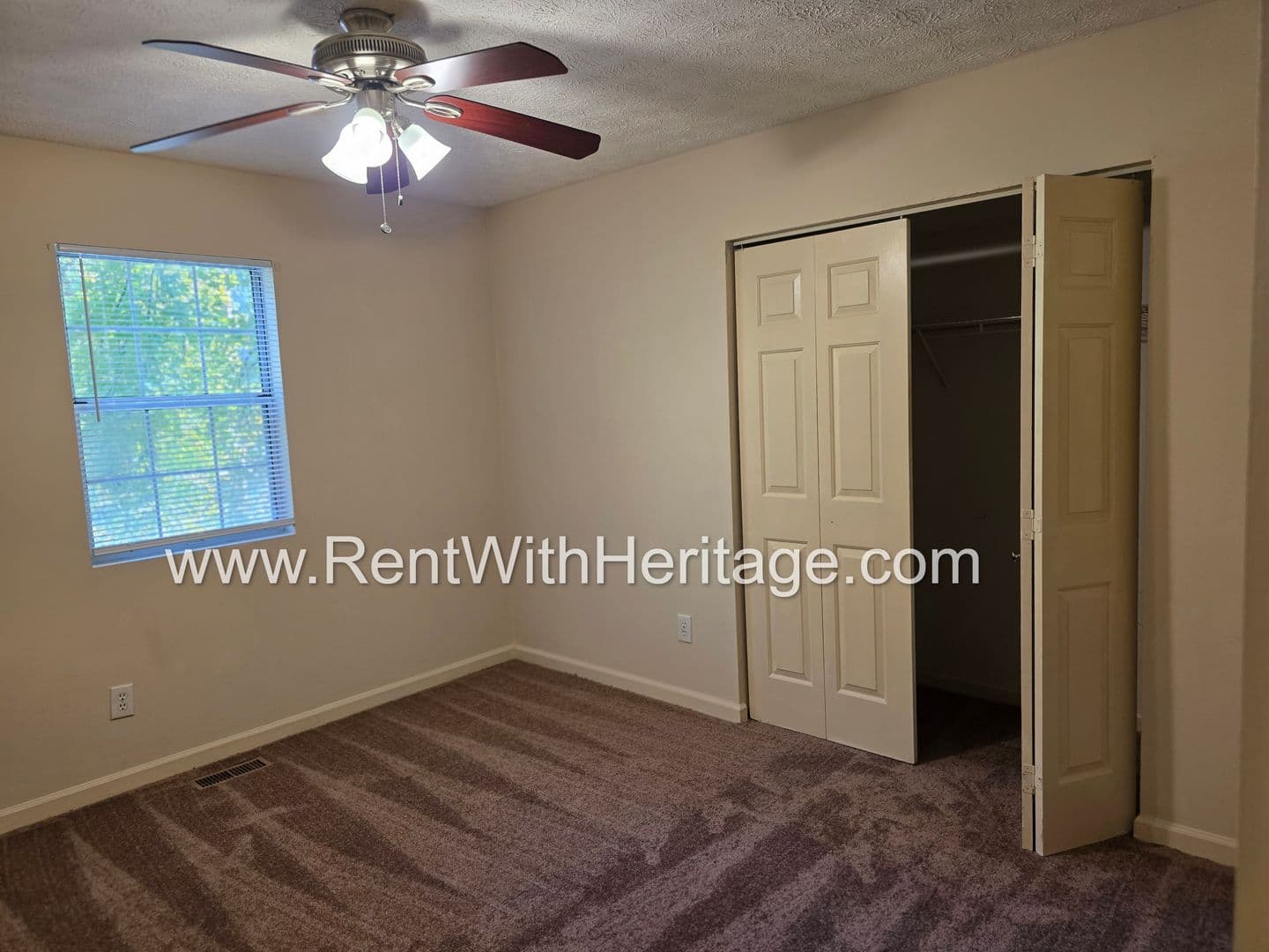 Lithia Springs House: 2120 Windy Oak Ct