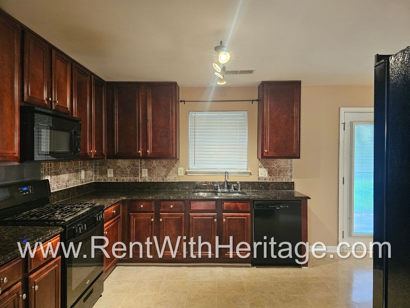 Newnan House: 61 Briandwood Dr.