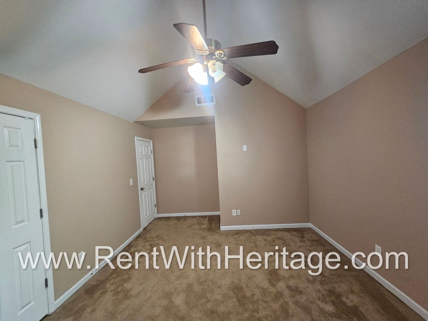 Newnan House: 61 Briandwood Dr.