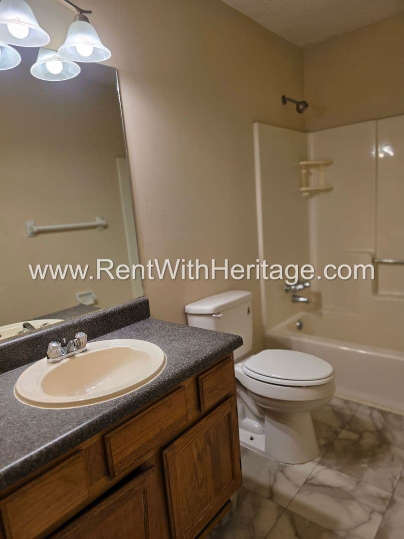 Lithia Springs House: 2120 Windy Oak Ct