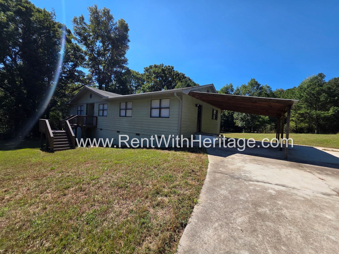 Douglasville House: 1529 S Burnt Hickory Rd.