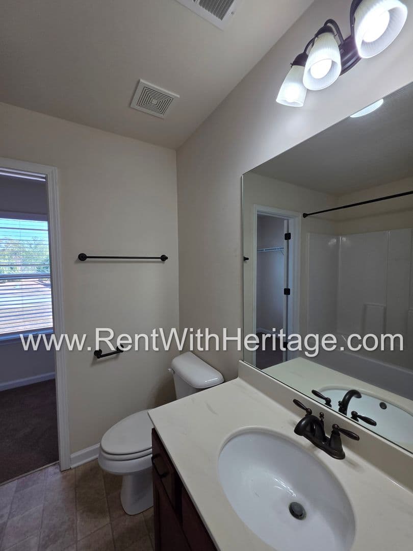 Douglasville House: 3820 Rifflepool Ct.