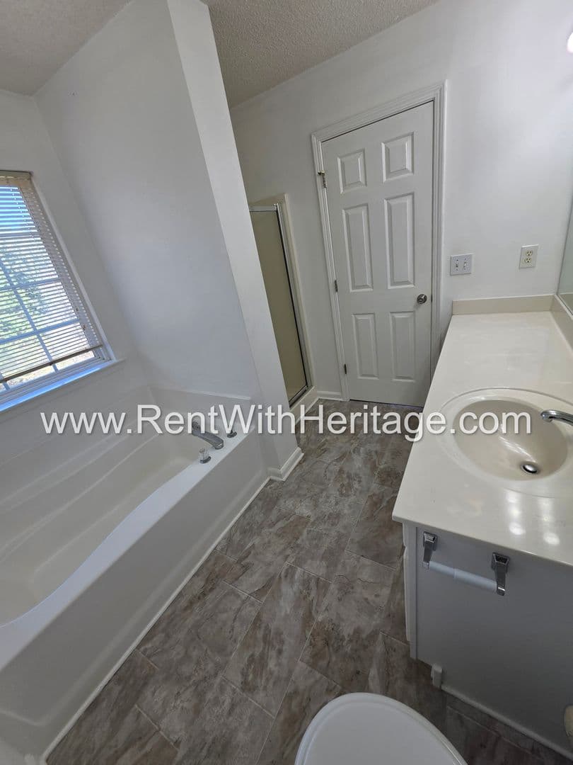 Powder Springs House: 179 Parkview Lane