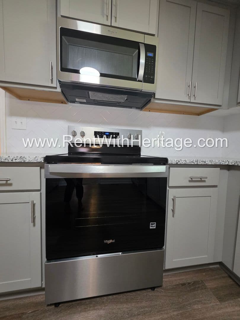 Douglasville House: 2240 Highway 92 Fairburn Rd.