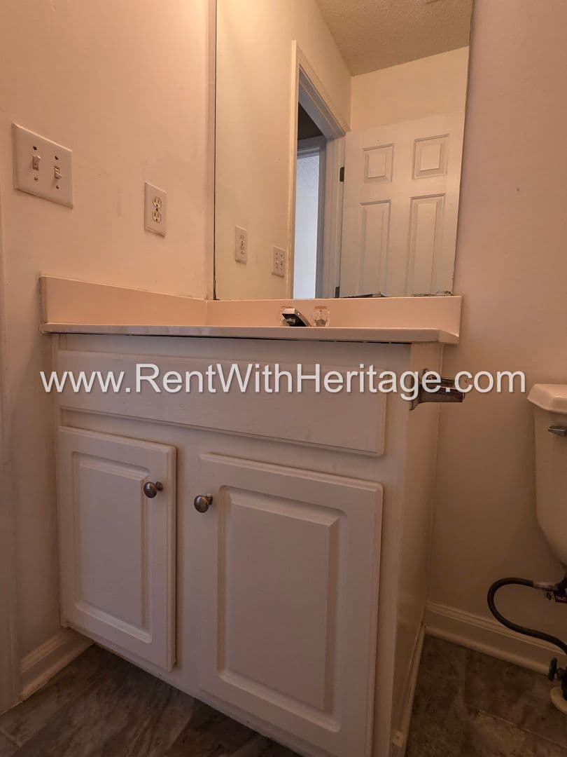 Powder Springs House: 179 Parkview Lane