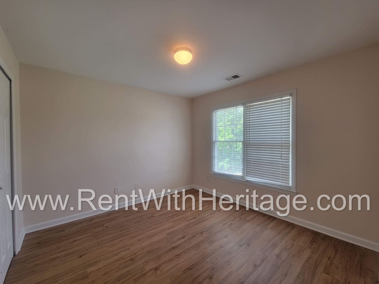 Powder Springs House: 2924 Villa Lake Dr.