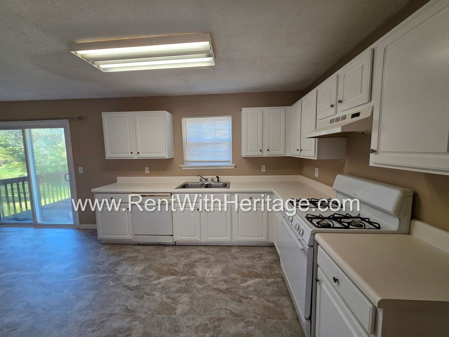Powder Springs House: 179 Parkview Lane