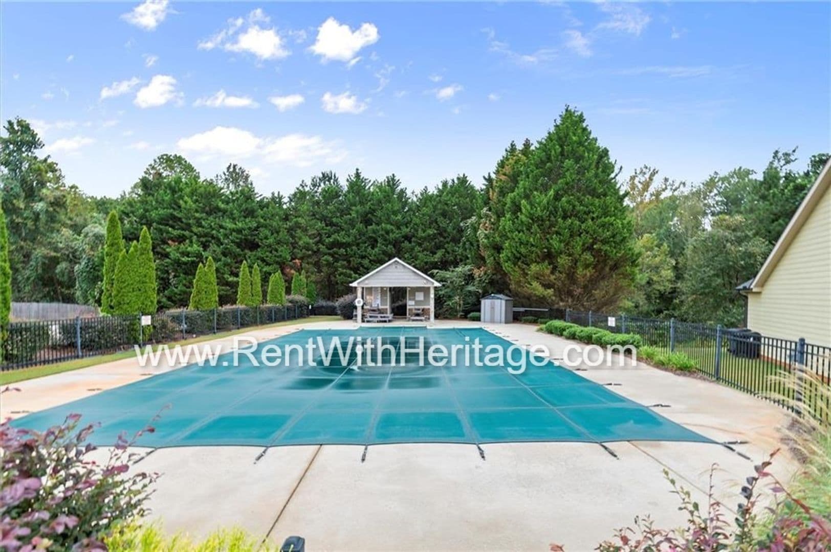 Villa Rica House: 202 Summergate Ln.