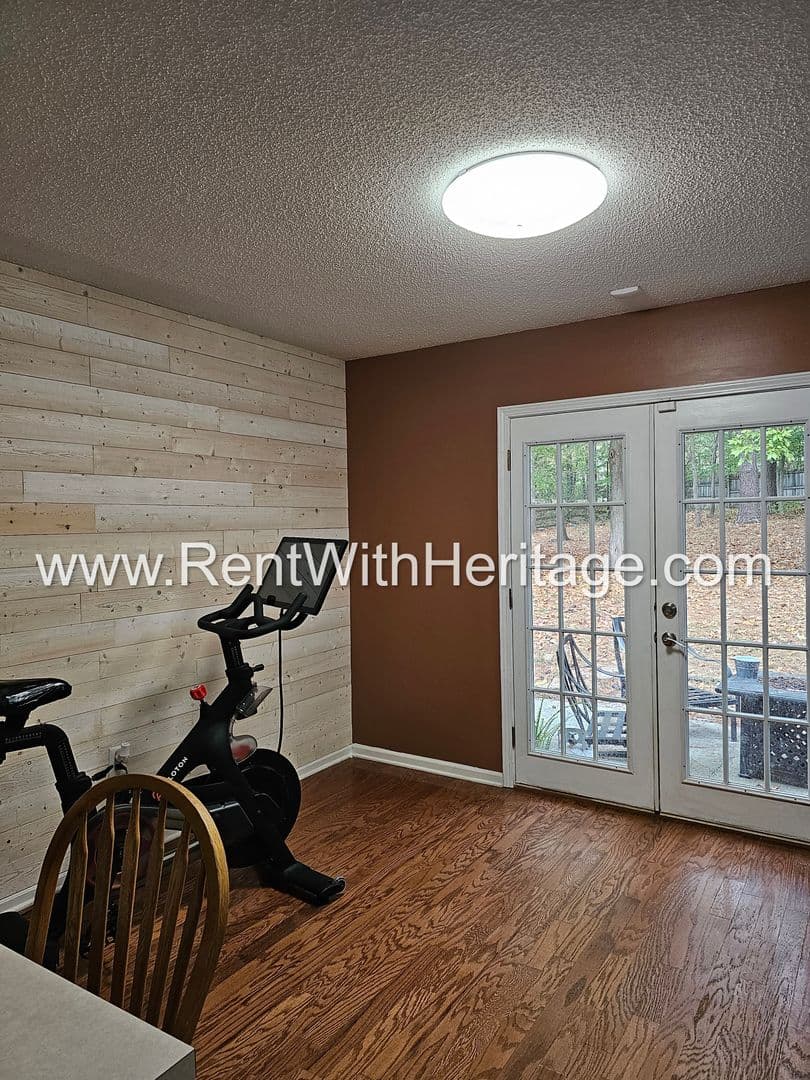 Douglasville House: 6849 Quail Pl
