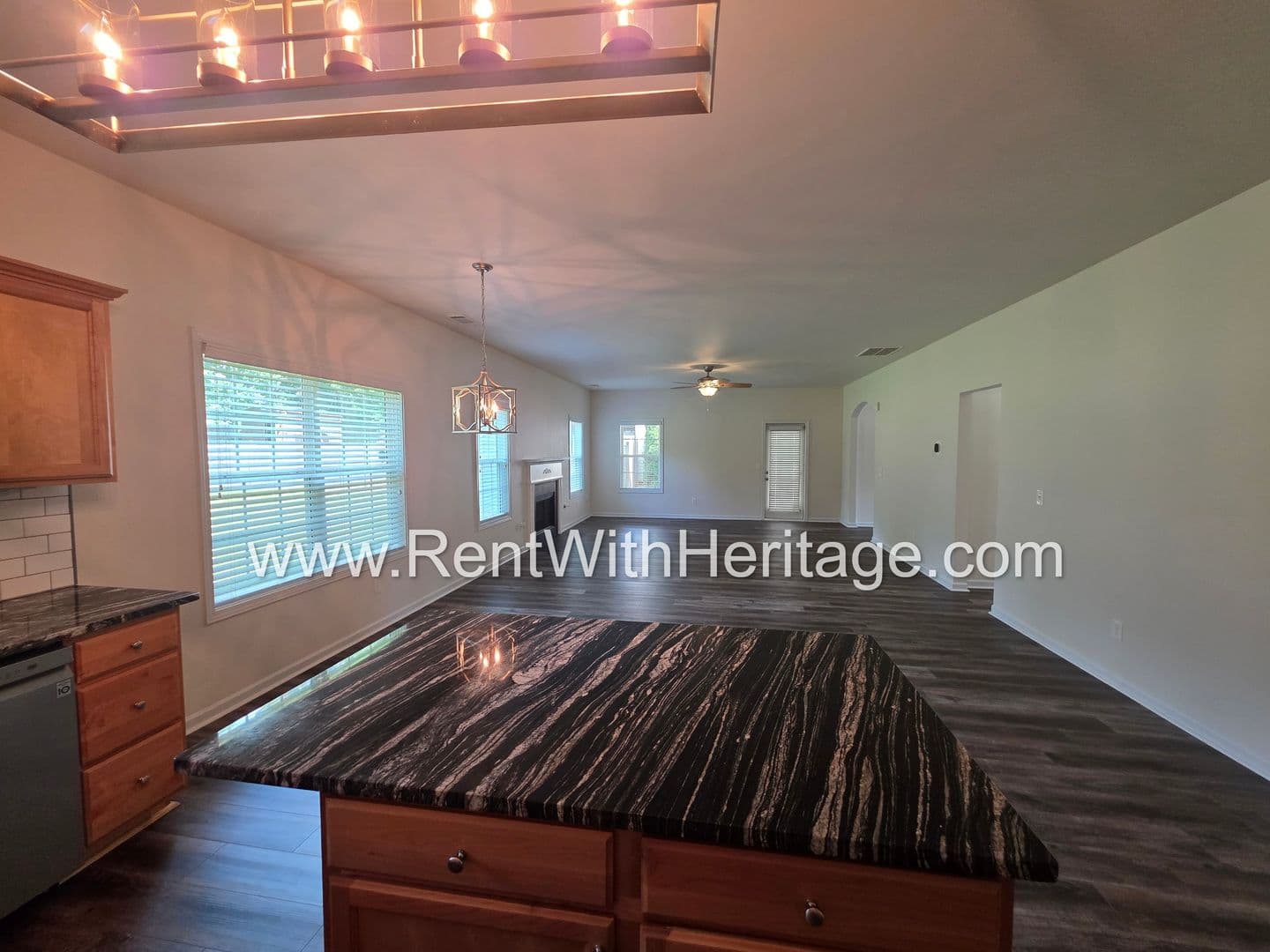 Villa Rica House: 202 Summergate Ln.