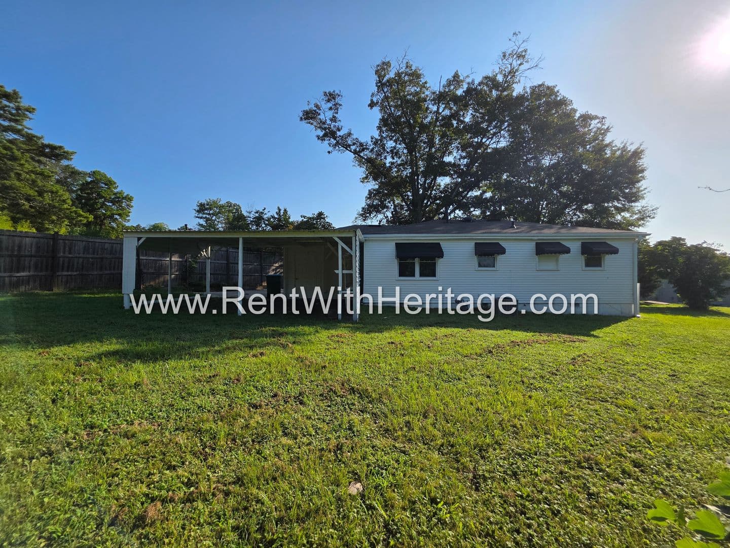 Austell House: 5990 Peco Ln.