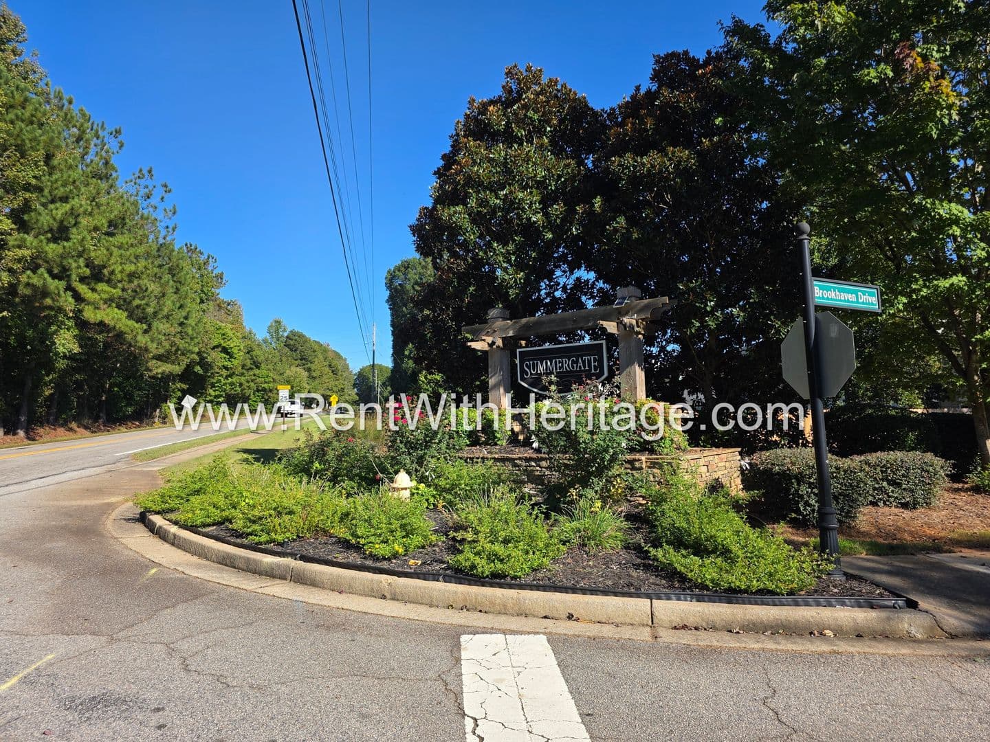 Villa Rica House: 202 Summergate Ln.