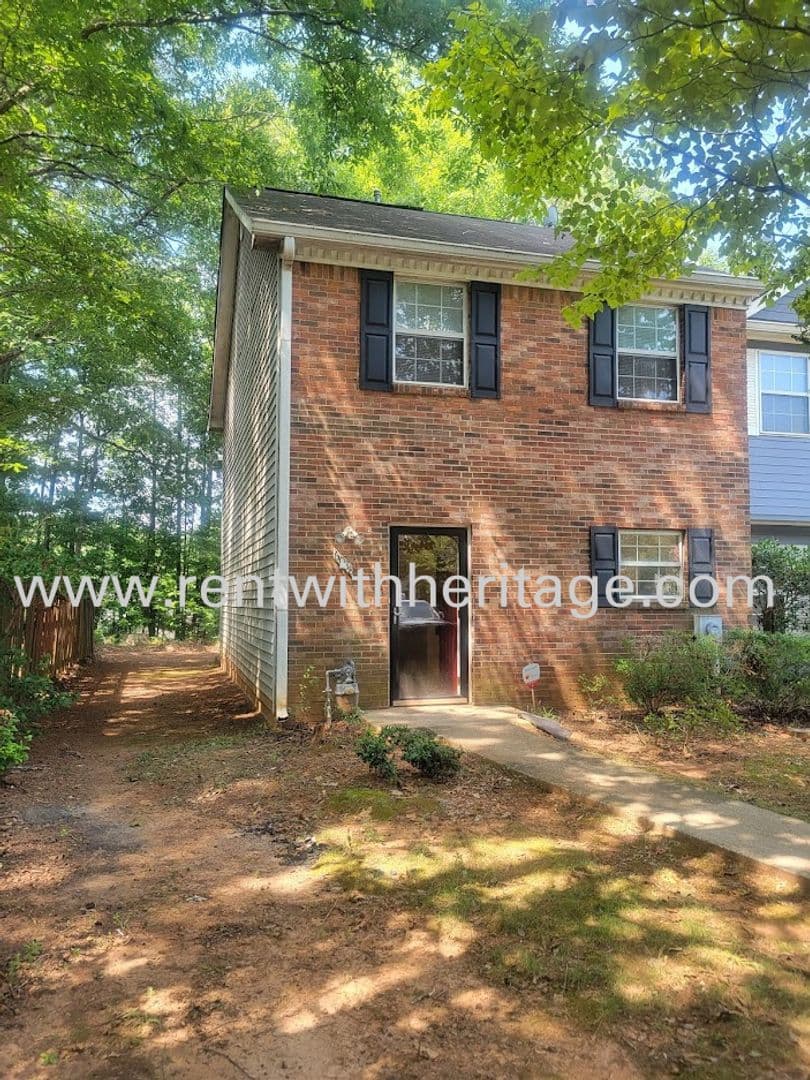 Douglasville Townhome: 6088 Cobblestone Court
