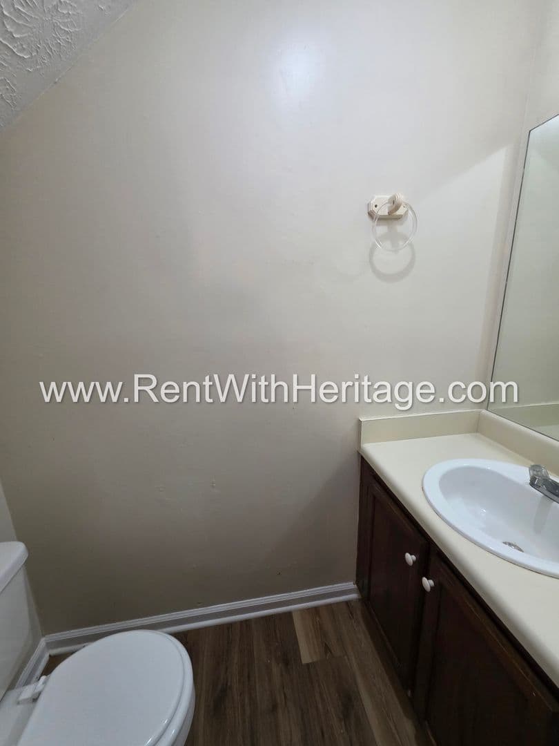 Douglasville House: 8511 Westchester Dr.