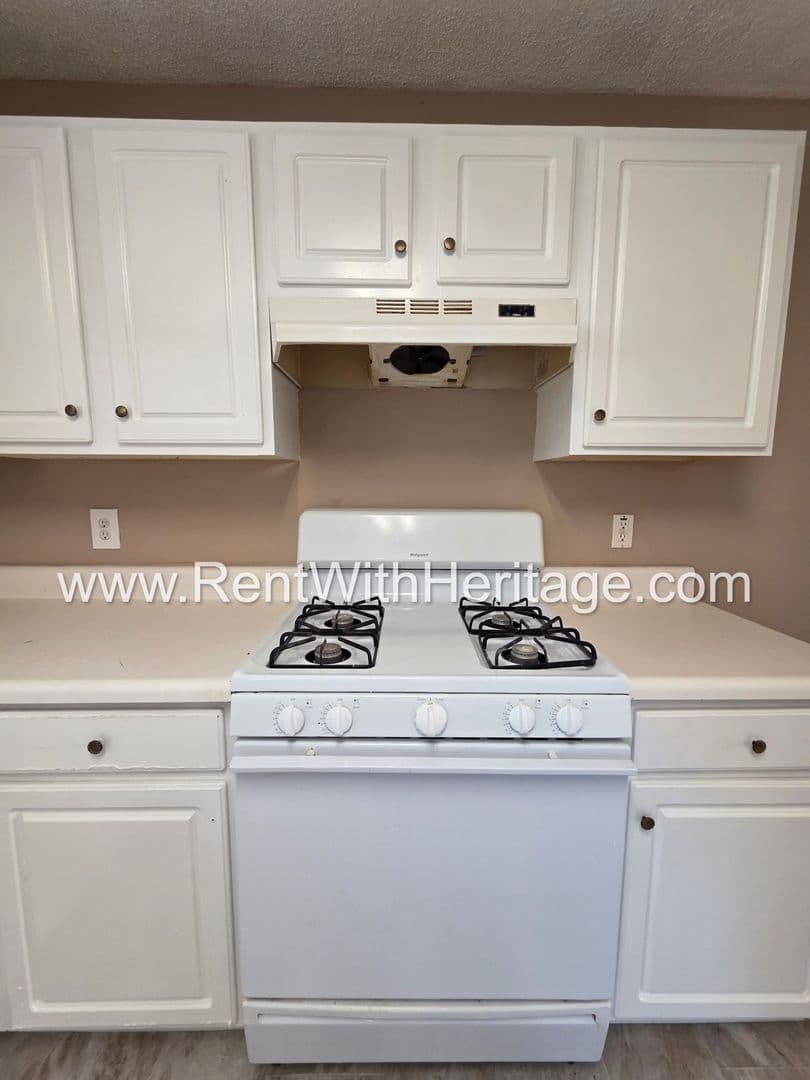 Powder Springs House: 179 Parkview Lane