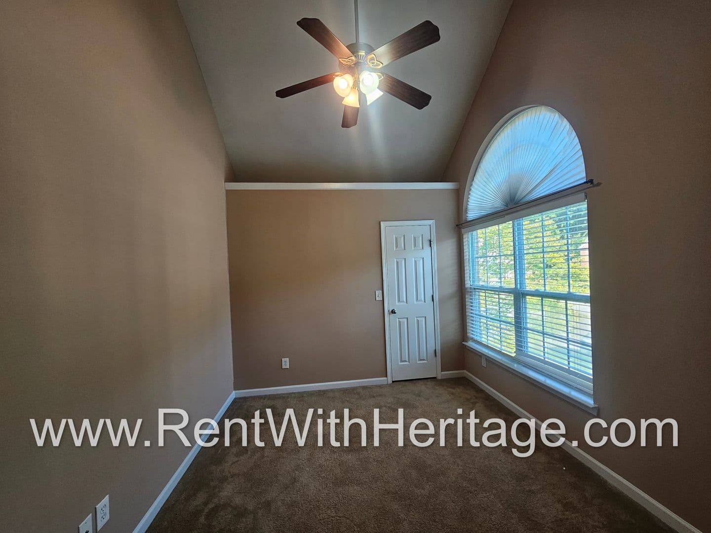 Newnan House: 61 Briandwood Dr.