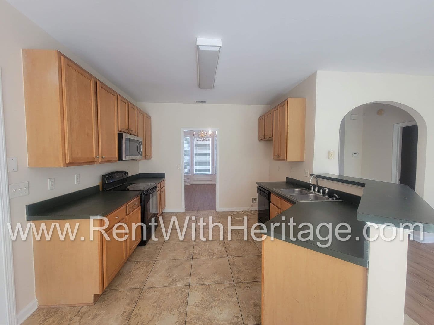 Powder Springs House: 2924 Villa Lake Dr.