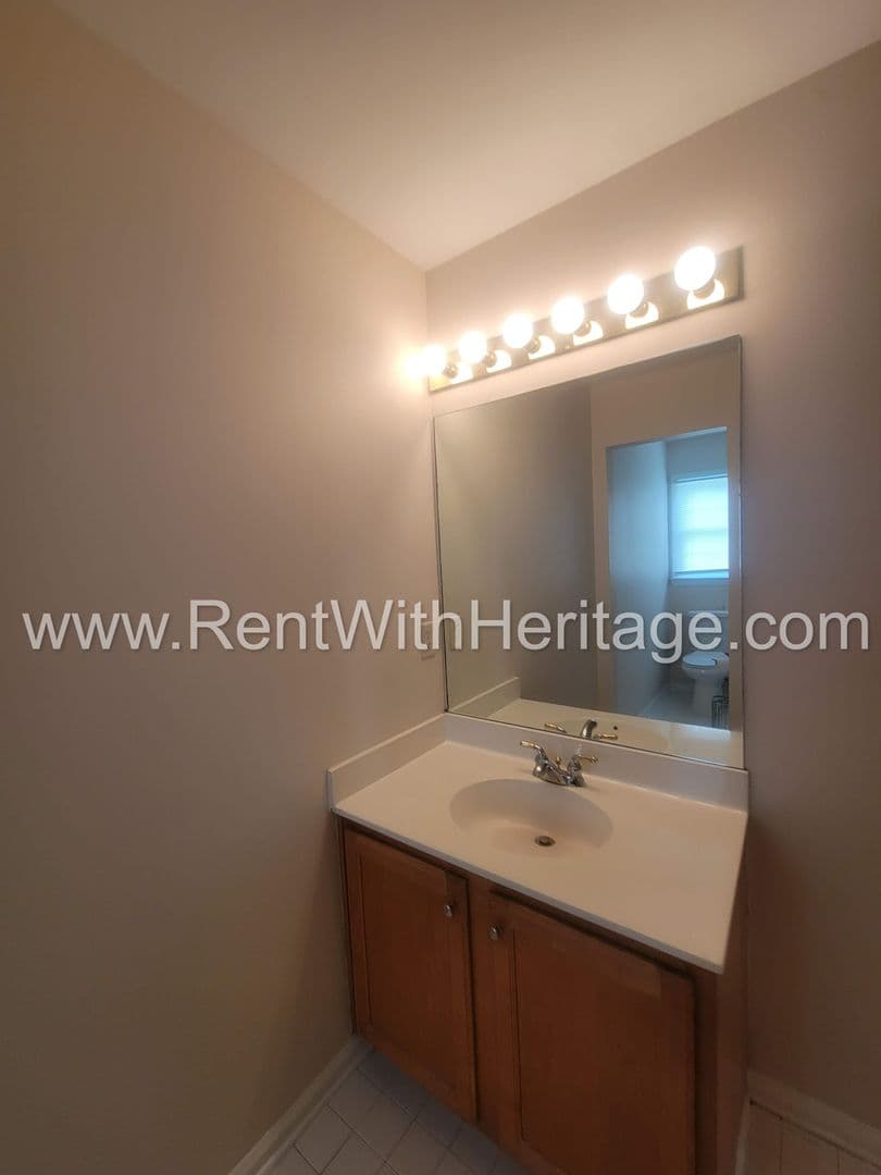 Powder Springs House: 2924 Villa Lake Dr.