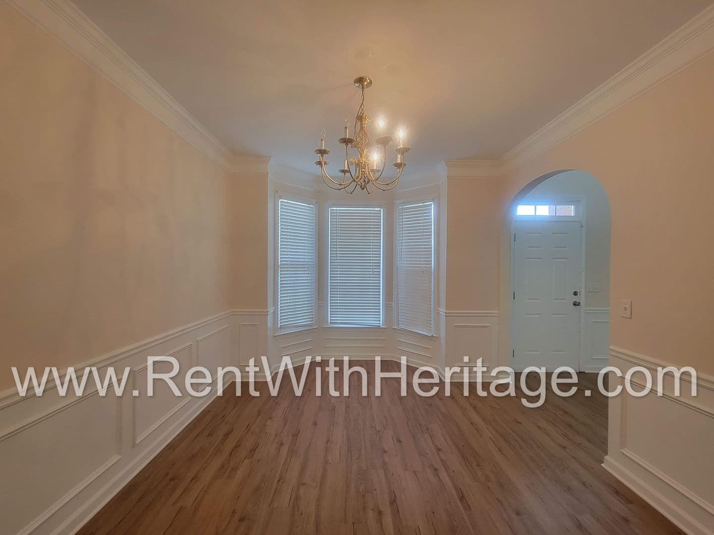 Powder Springs House: 2924 Villa Lake Dr.