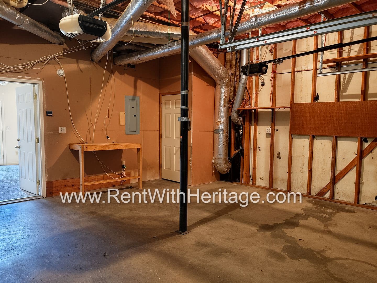Lithia Springs House: 2120 Windy Oak Ct