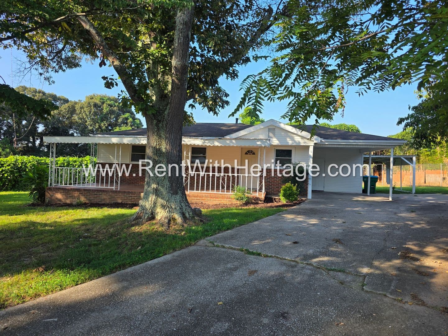 Austell House: 5990 Peco Ln.