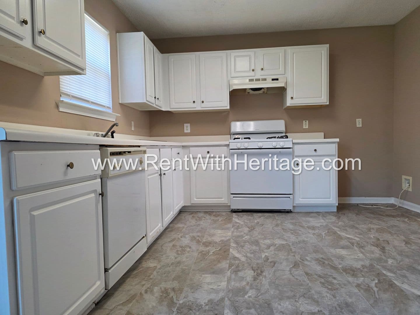 Powder Springs House: 179 Parkview Lane