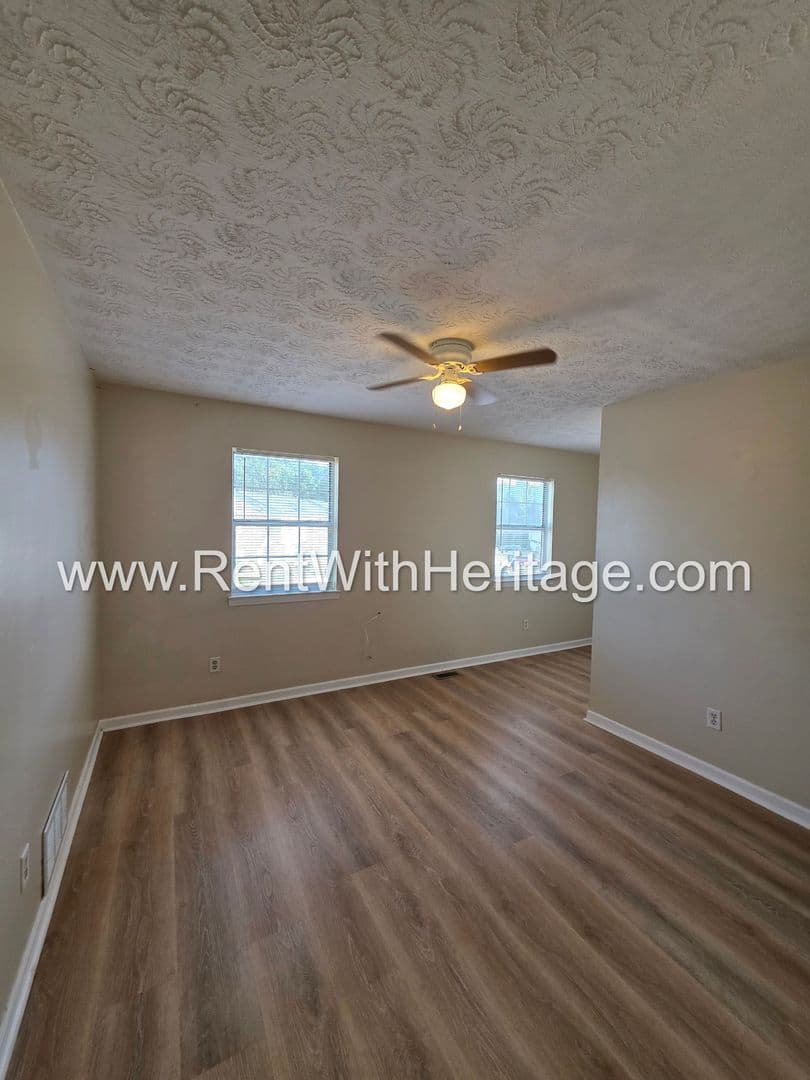 Douglasville House: 8511 Westchester Dr.