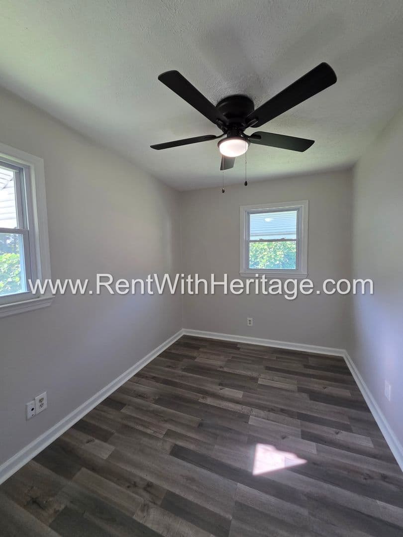 Austell House: 5990 Peco Ln.