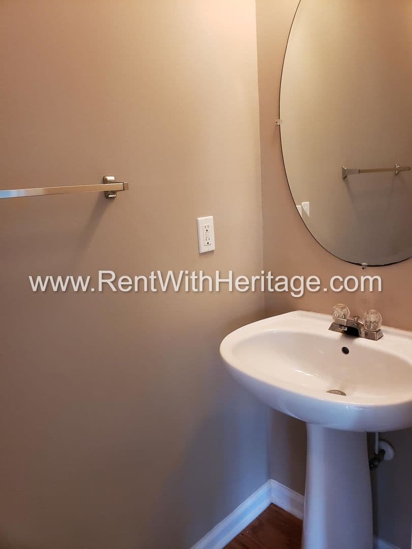 Powder Springs House: 179 Parkview Lane