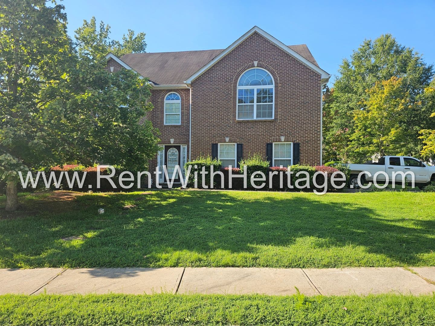 Newnan House: 61 Briandwood Dr.