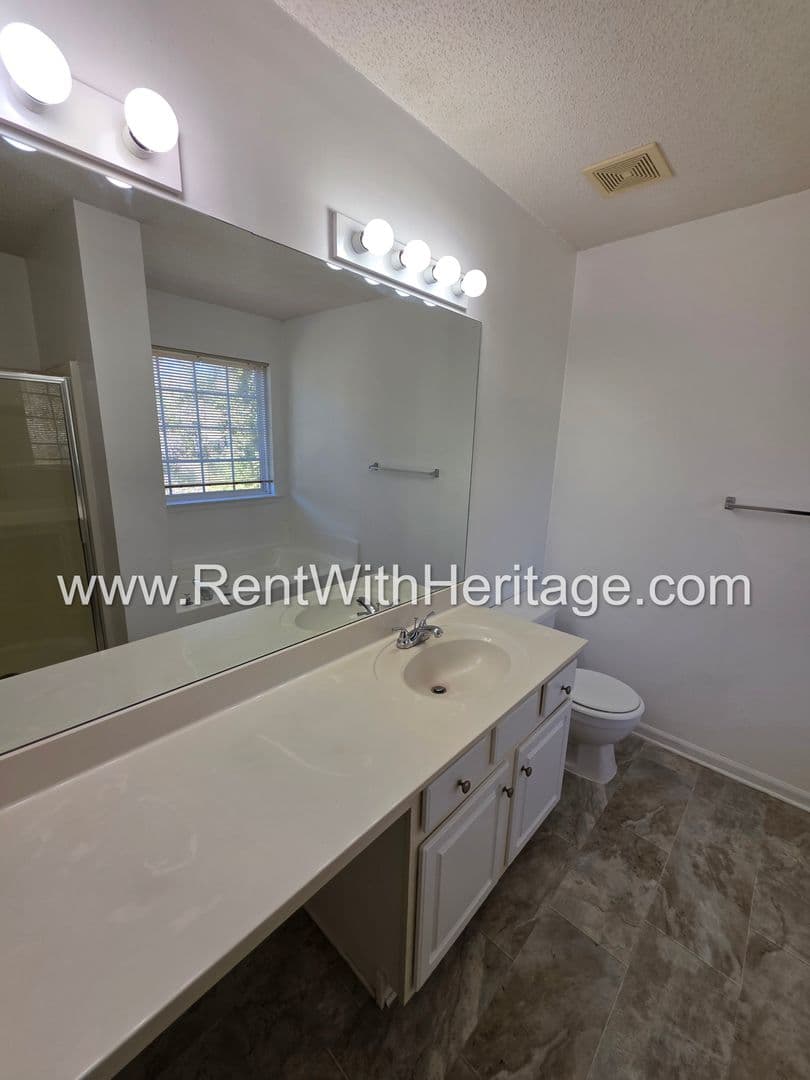 Powder Springs House: 179 Parkview Lane
