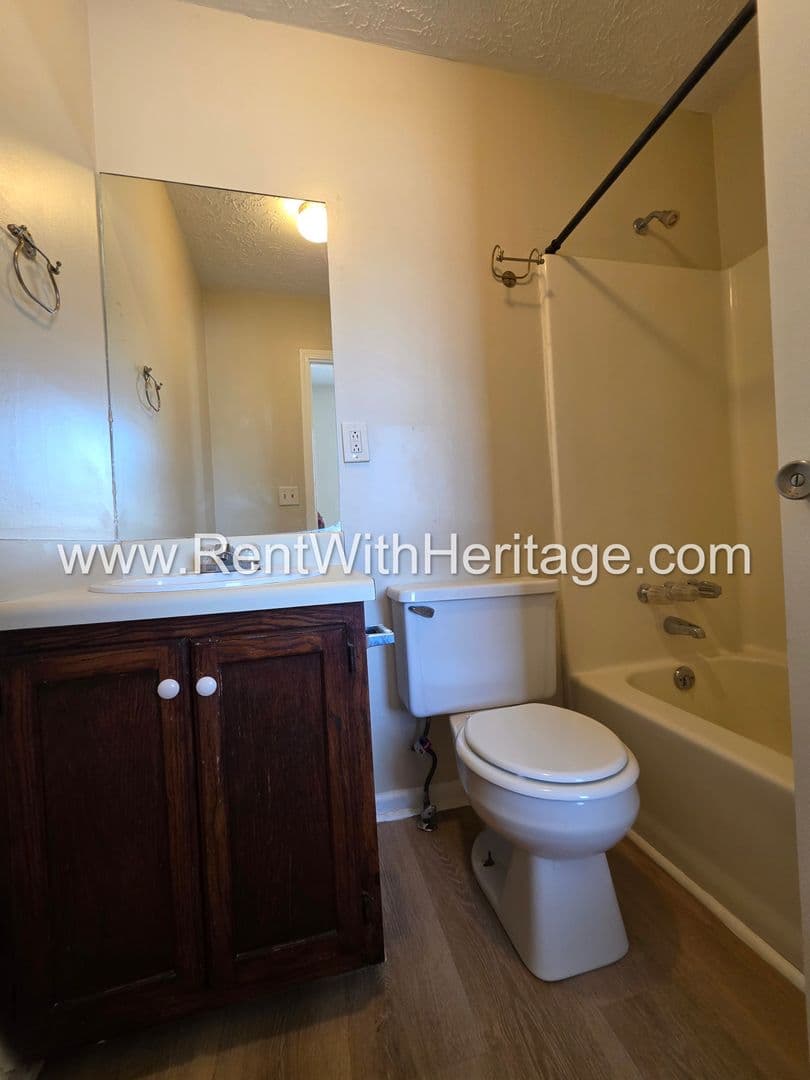 Douglasville House: 8511 Westchester Dr.