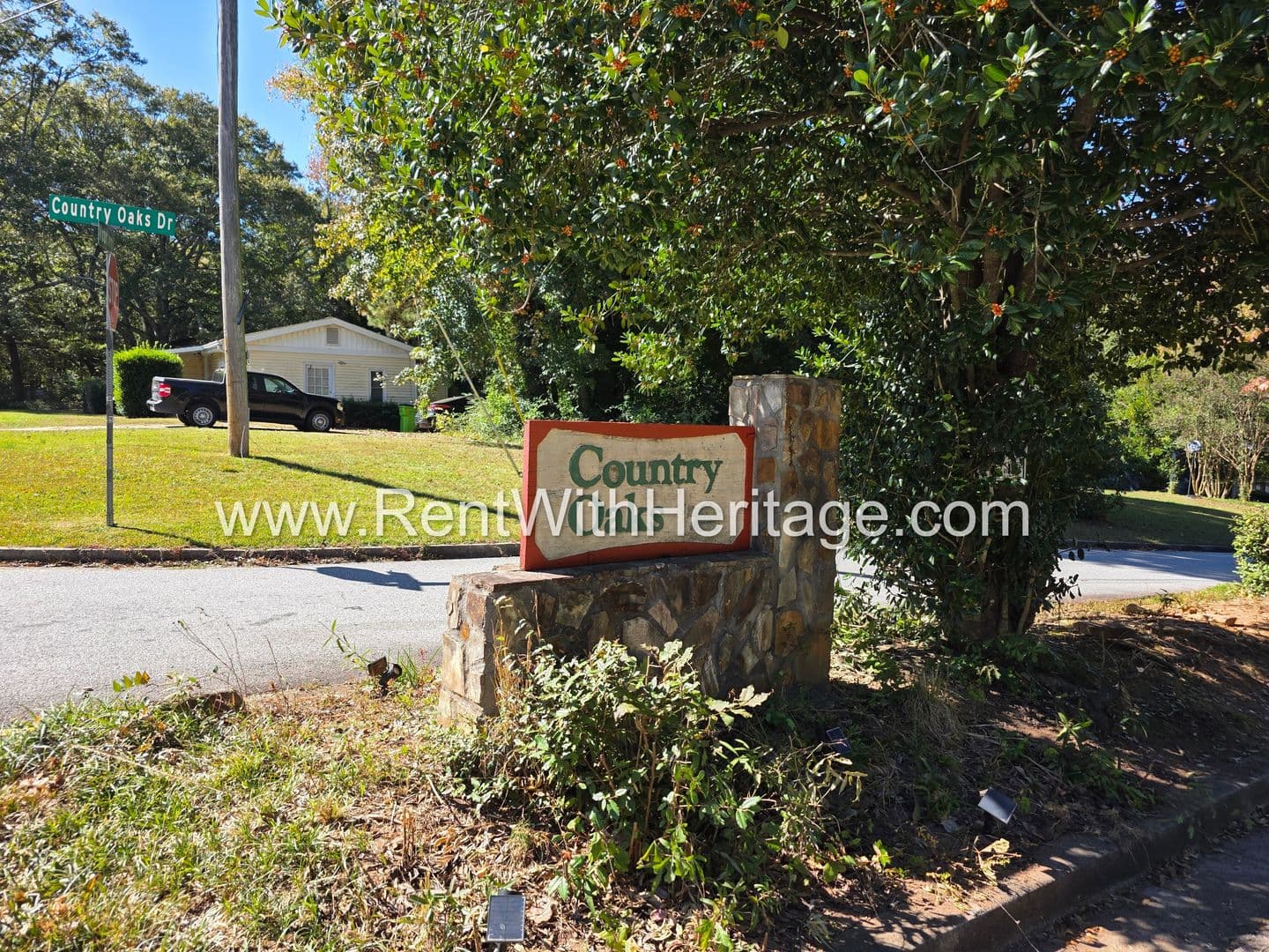 Lithia Springs House: 2120 Windy Oak Ct