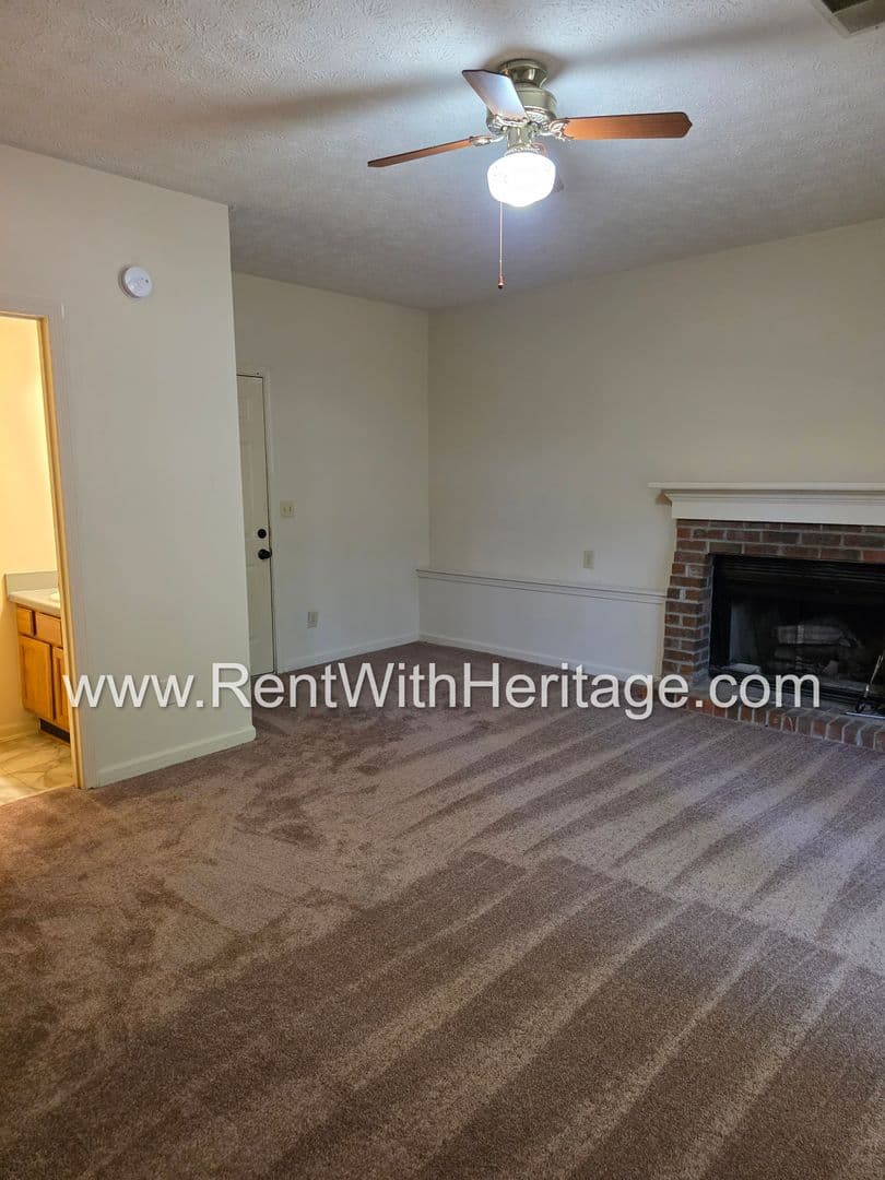 Lithia Springs House: 2120 Windy Oak Ct