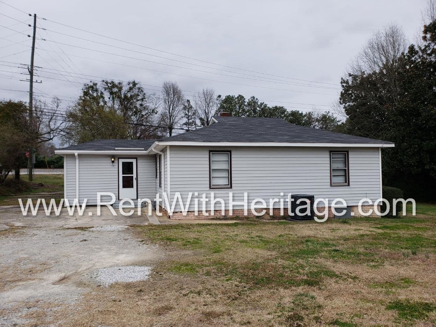 Douglasville House: 11931 Veterans Memorial Hwy