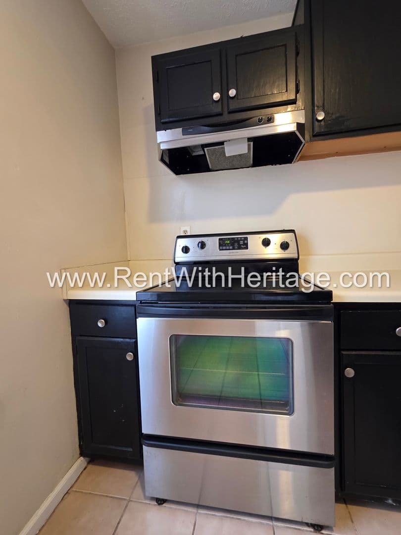 Douglasville House: 8511 Westchester Dr.