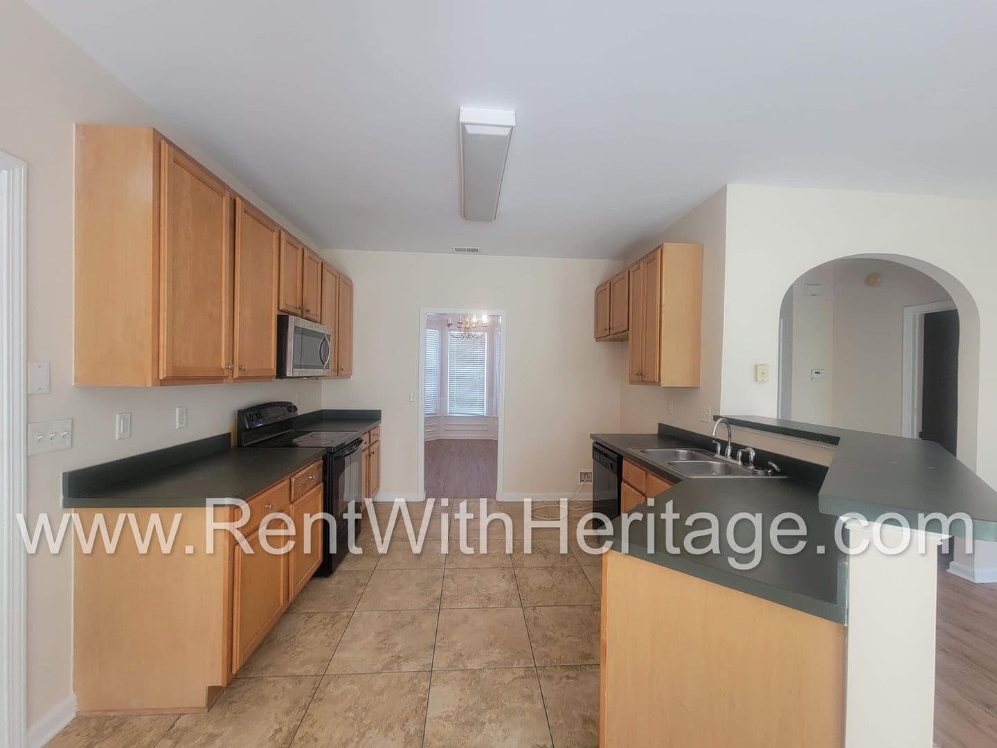Powder Springs House: 2924 Villa Lake Dr.