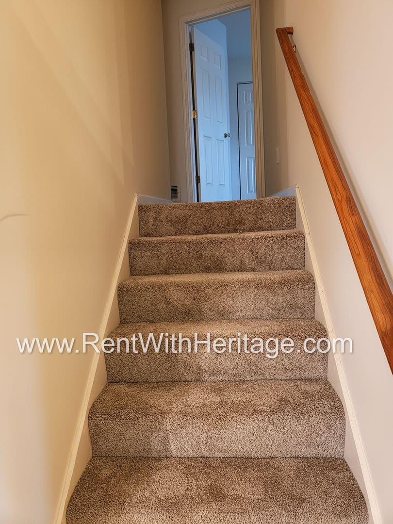 Lithia Springs House: 2120 Windy Oak Ct