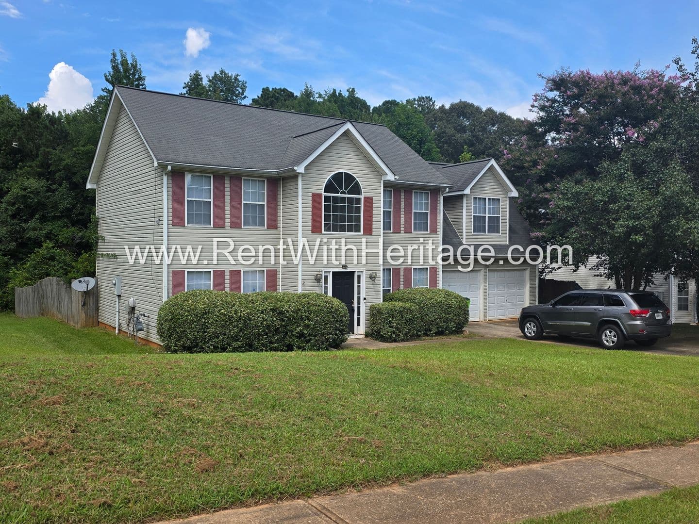 Douglasville House: 6535 Manor Creek Dr