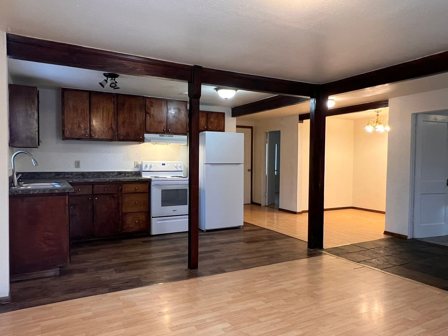 SWEET HOME Apartment: 1102/1110 NANDINA  ST