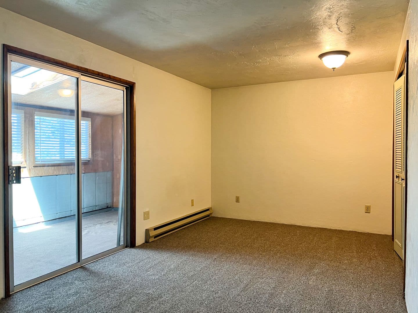 LEBANON Apartment: 412 MARY ST